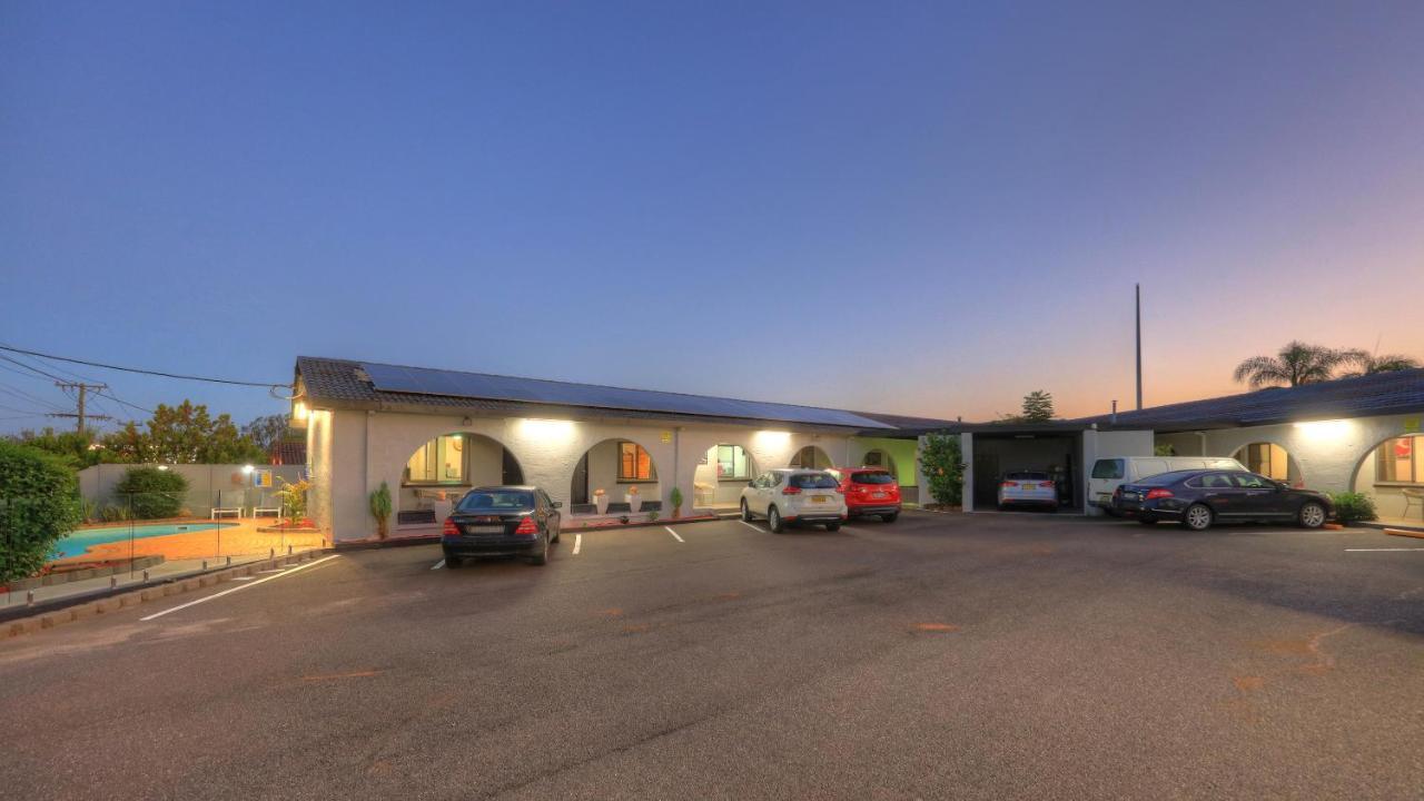 Grafton Lodge Motel Exterior photo