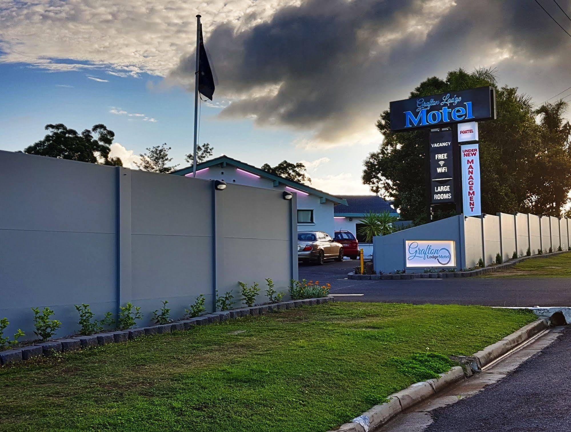 Grafton Lodge Motel Exterior photo