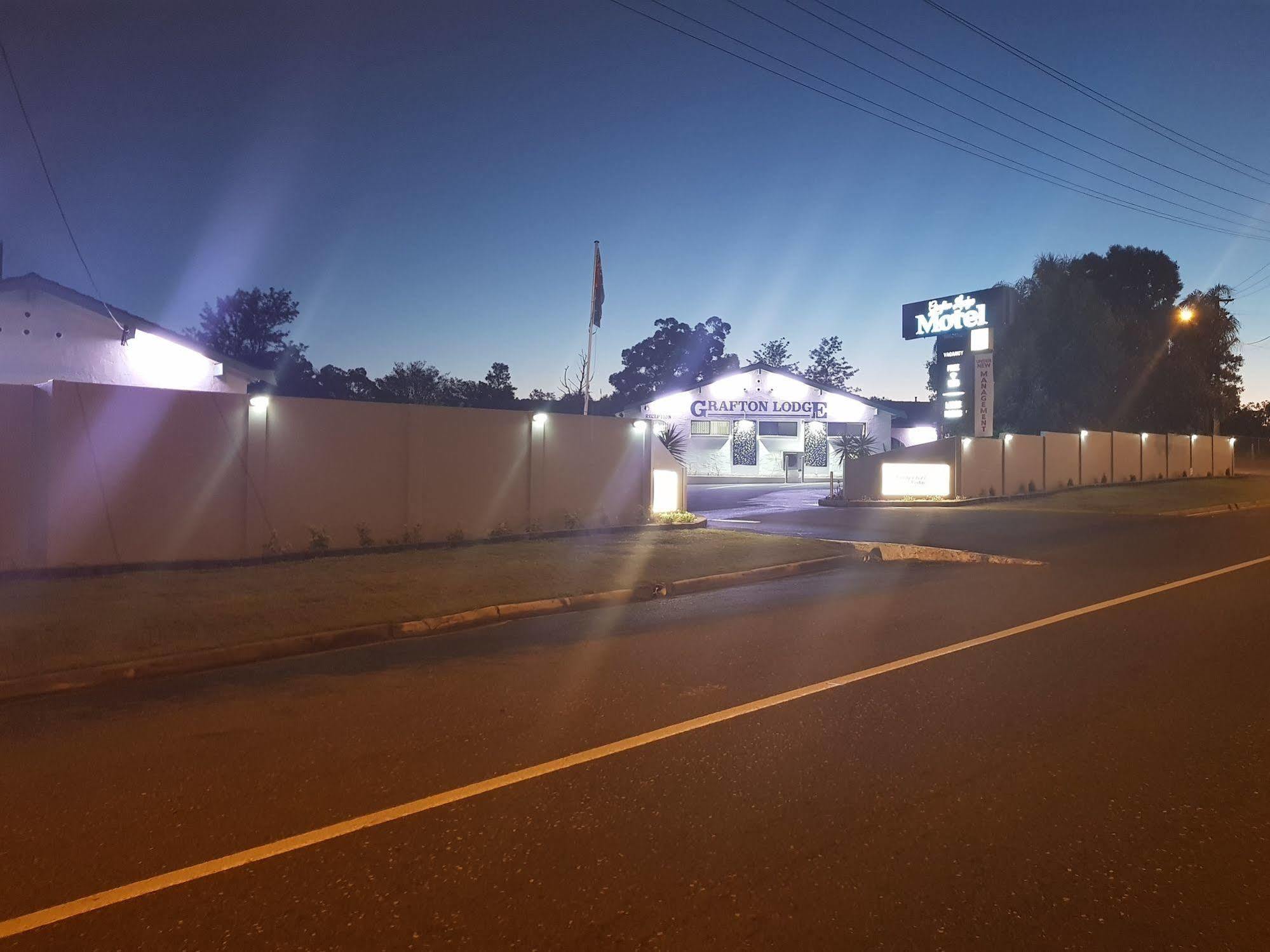 Grafton Lodge Motel Exterior photo